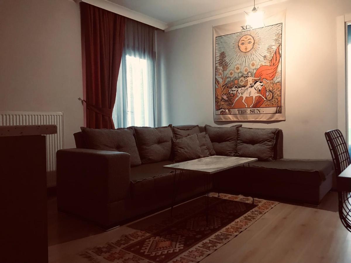 06ev House *